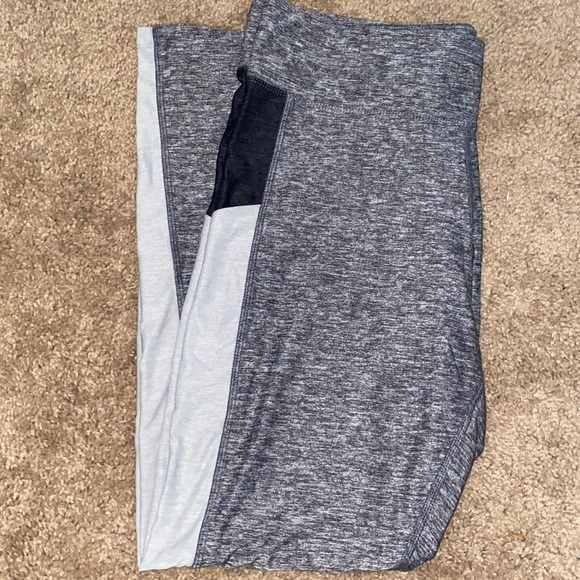 PINK Victoria's Secret Pants - VS Pink, Ultimate Leggings. Color: Heather Grey, size: Large.